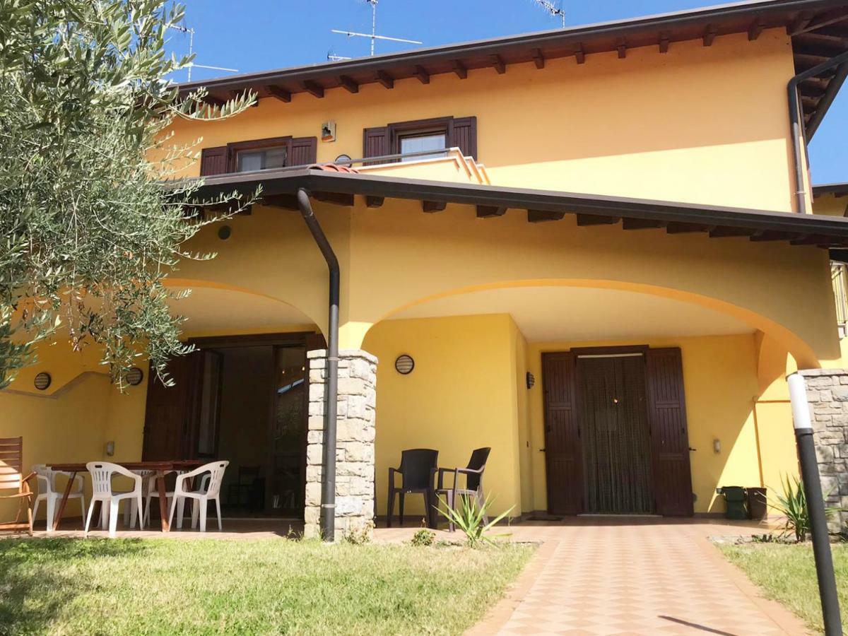 Villa The Sweet Rose With Pool Manerba del Garda Exterior photo